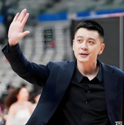 杨鸣1个人离开辽宁队！在个人媒体发文，感慨万千