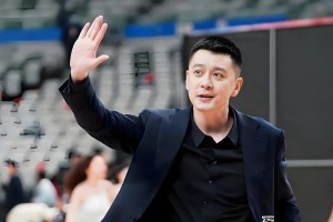 杨鸣1个人离开辽宁队！在个人媒体发文，感慨万千